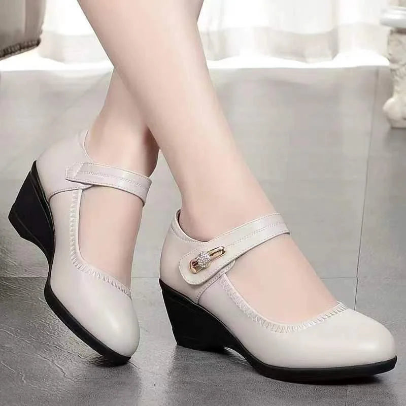 Lydia – Comfort Shoes